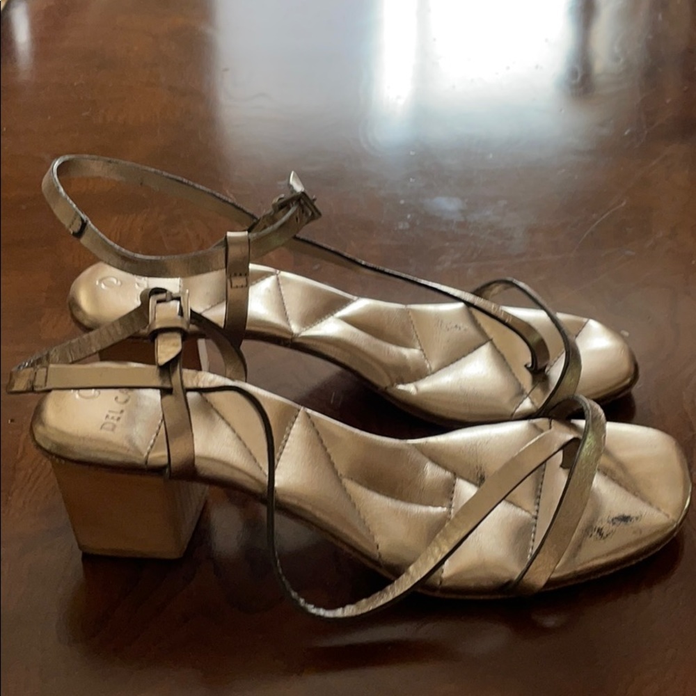 Del Carlo Quilted Insole Chunky Heel Sandals - Picture 6 of 8